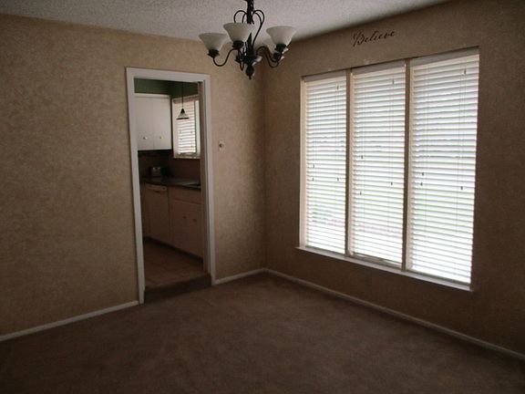 2nd image of 2825 Chimney Rock Ln