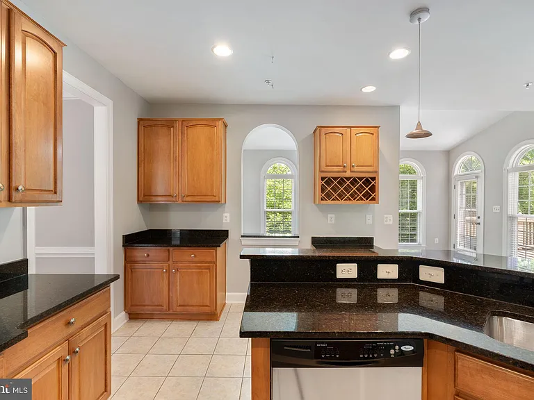 15436 Symondsbury Way — Photo 11