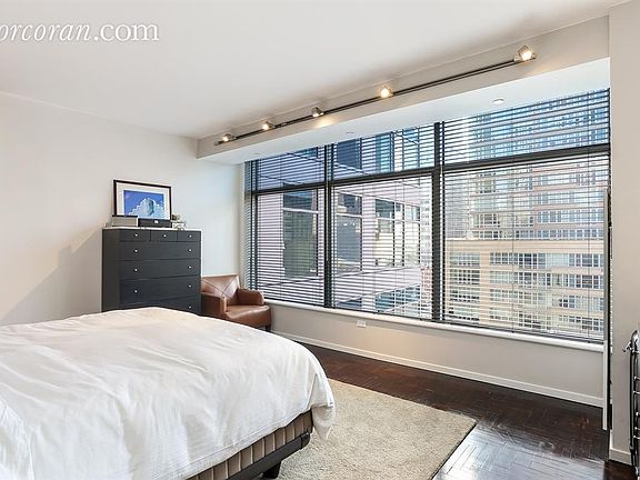 2nd image of 250 E 54th St APT 7A
