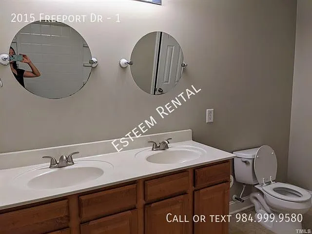 2015 Freeport Dr #1 — Photo 9