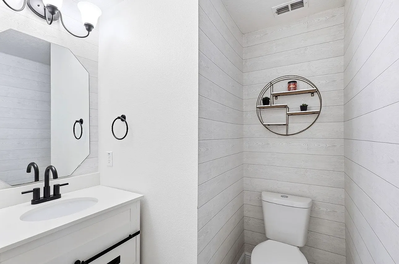 4 bed, 2503 sqft, $2,750 — Photo 4