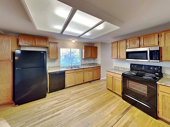 5th image of 19755 E Bellewood Dr