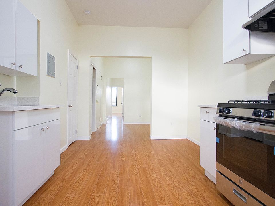 1st image of 232 Wyckoff Ave APT 3L