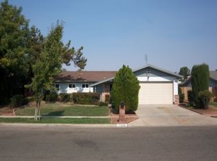 7326 N Adoline Ave, Fresno, CA 93711
