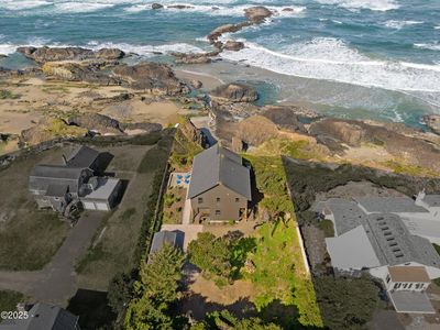 8466 NW Coast Rd, Seal Rock, OR, 97376