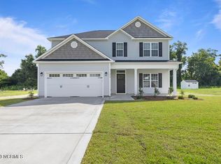 314 Lonesome Dove Ct, Maysville, NC 28555