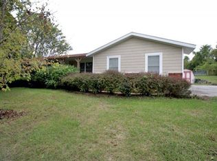 1181 Tealwood Dr, Saint Charles, MO 63304