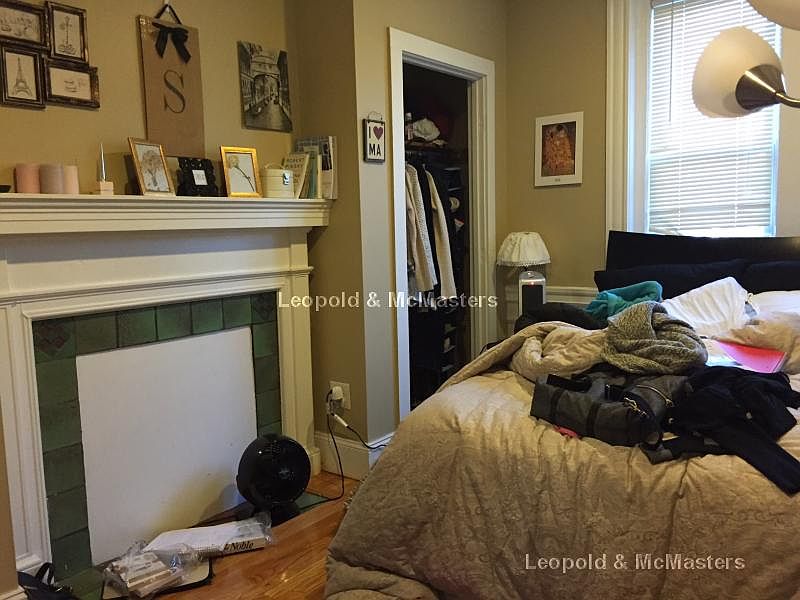 1st image of 73 Egmont St #4