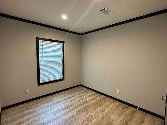 5th image of 3300 Killingsworth Ln Lot 243