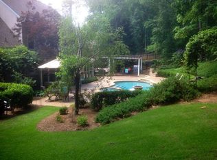210 Treadwick Dr, Sandy Springs, GA 30350