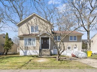 122 W Caranetta Dr, Lakewood, NJ