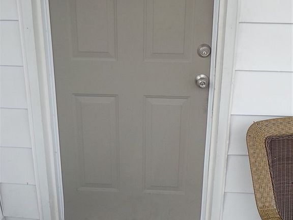 3rd image of 713 S Mill St