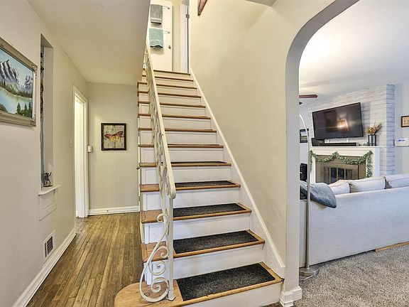 5th image of 1101 Sunnyslope Dr