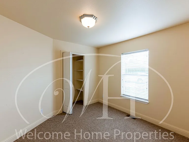 741 SE Magnoni Dr — Photo 17