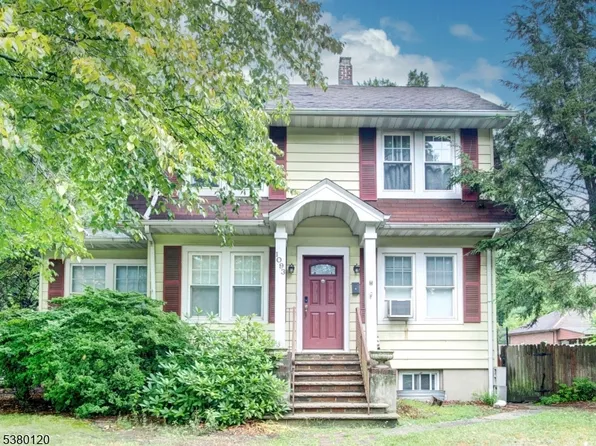 1093 Lynwood Ave, New Milford Boro, NJ 07646