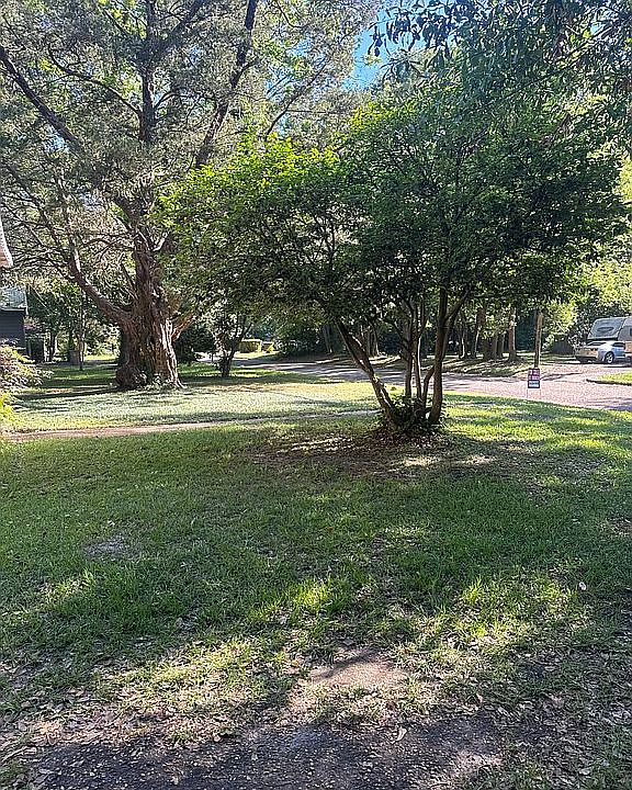 1st image of 609 Mandrell St