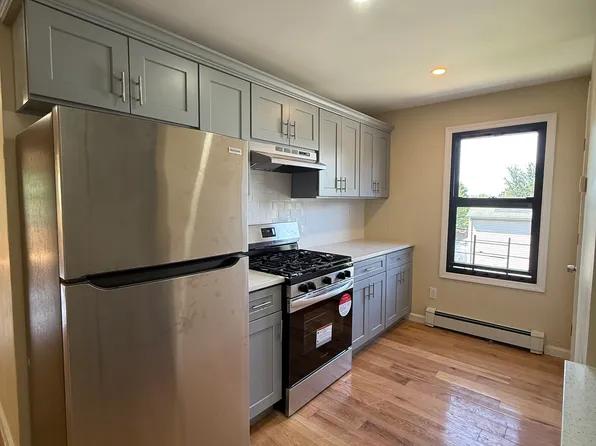 (undisclosed Address), Staten Island, NY 10303