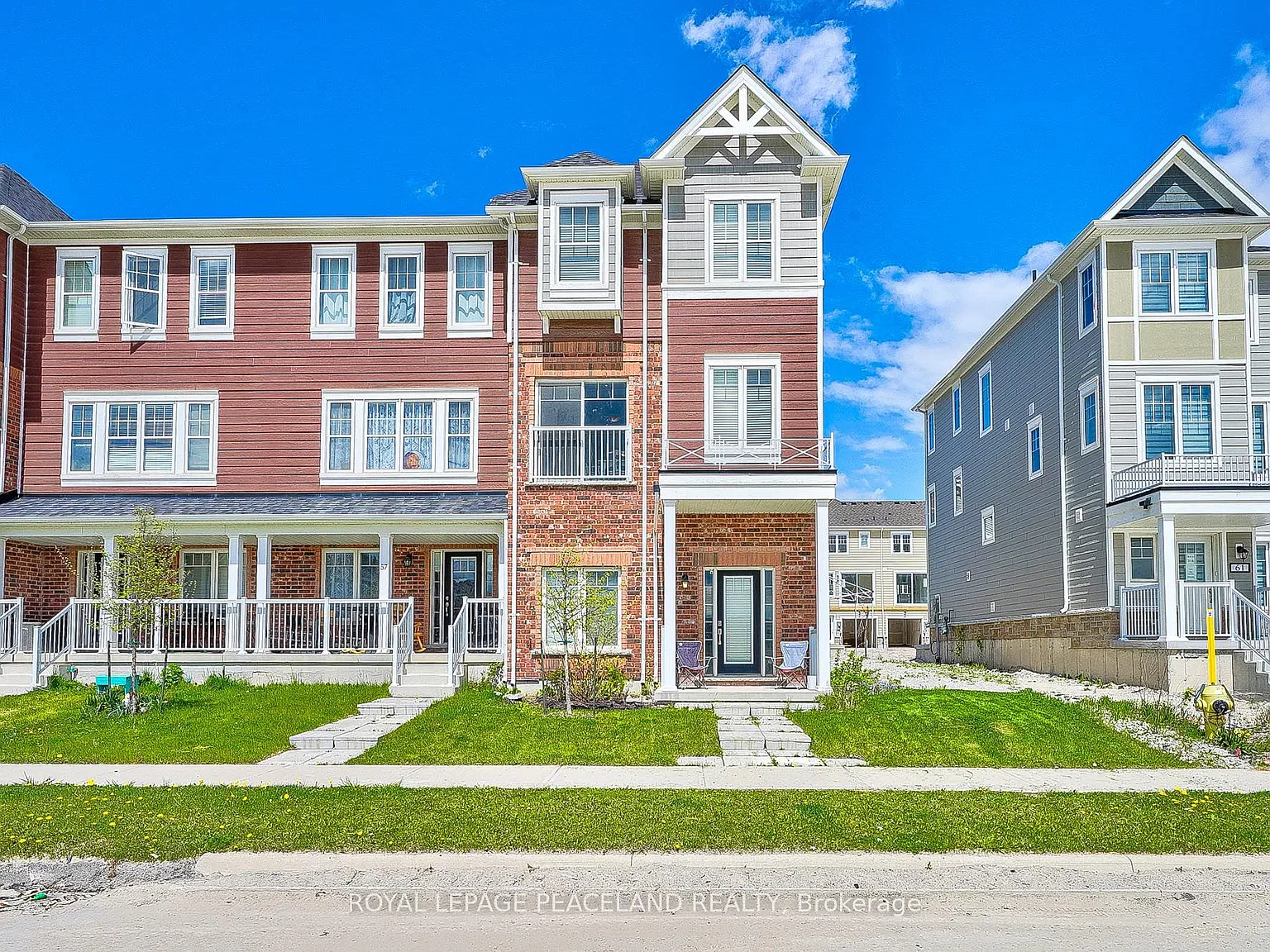 4 bed, $2,400 — Photo 3