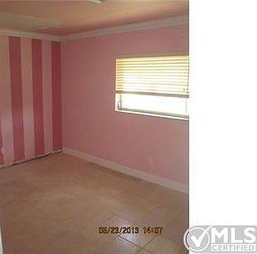 5th image of 7007 NW 72nd Ave