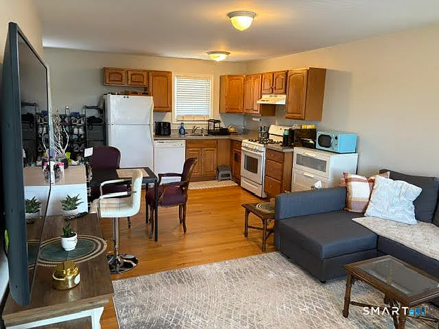 33 Beal St #2 — Photo 9