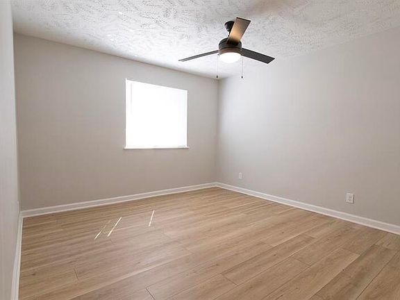 5th image of 801 N 48th St APT 2