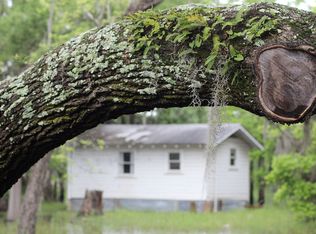 698 Puckett Bend Rd, Columbia, LA 71418