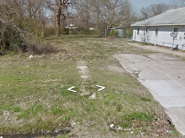 1909 W 9th Ave, Pine Bluff, AR 71603