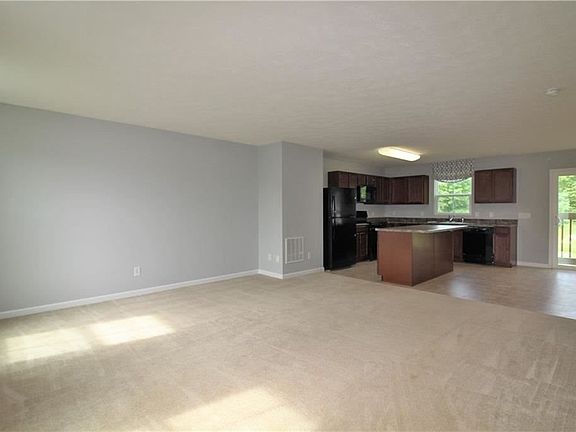 3rd image of 4993 Misty Glen Ln