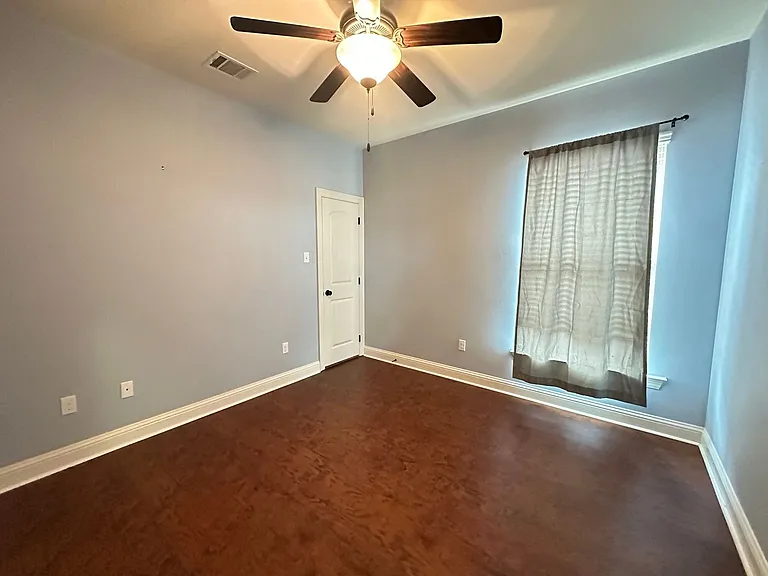 240 Danielle Dr — Photo 12