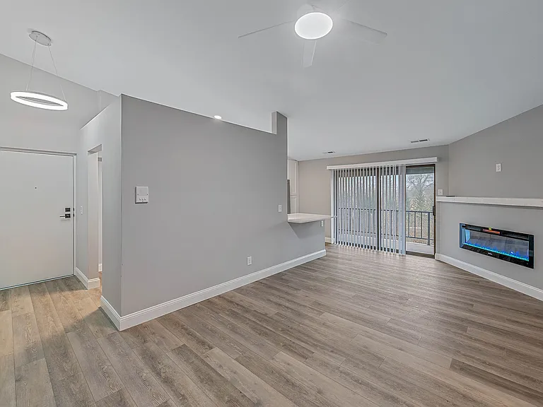 6801 Cheviot Rd #1 — Photo 9