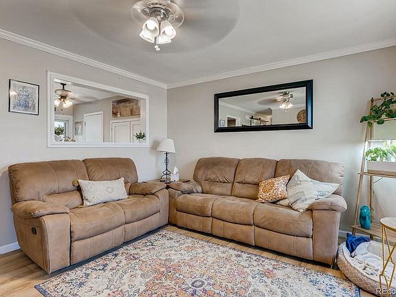 5th image of 9861 Josephine St