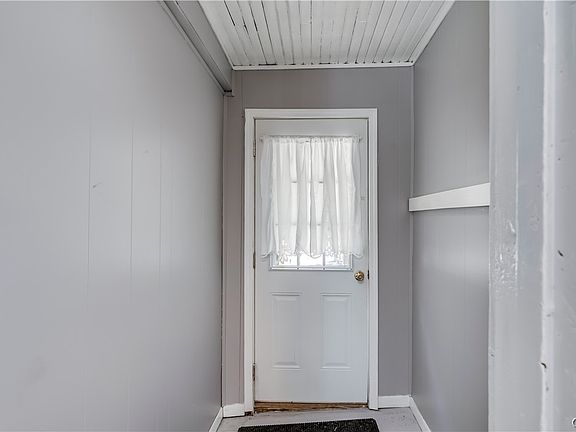 4th image of 148 Breen Ave
