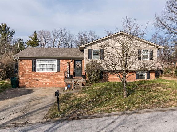 2nd image of 102 Lee Dr