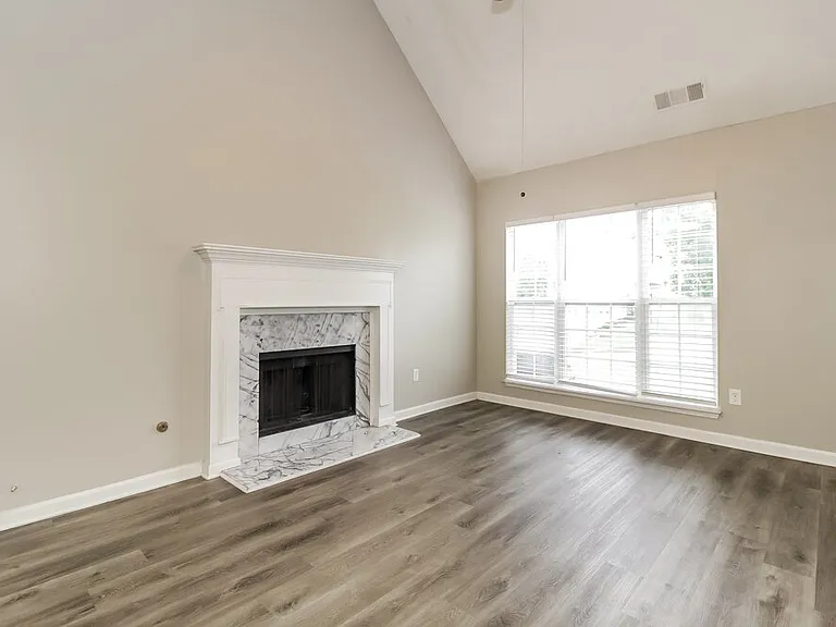 109 Saint Ann St — Photo 6