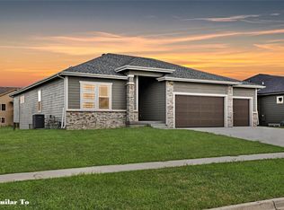 2607 NW 40th St, Ankeny, IA 50023