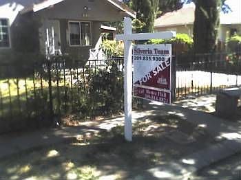 2nd image of 1839 E Acacia St