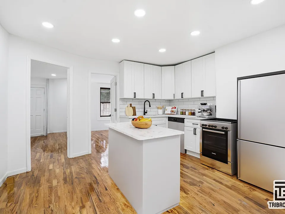 105 Carlton Ave #2B