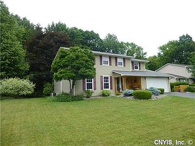 2nd image of 7446 Waxwood Cir