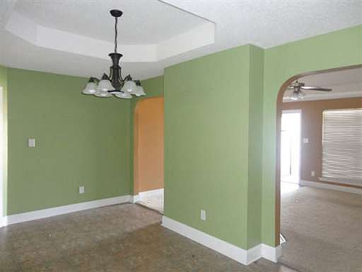 4th image of 111 S Charity Ln