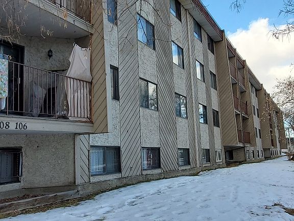 4th image of 9208 106th Ave NW