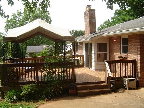 2nd image of 10 Vista Dr
