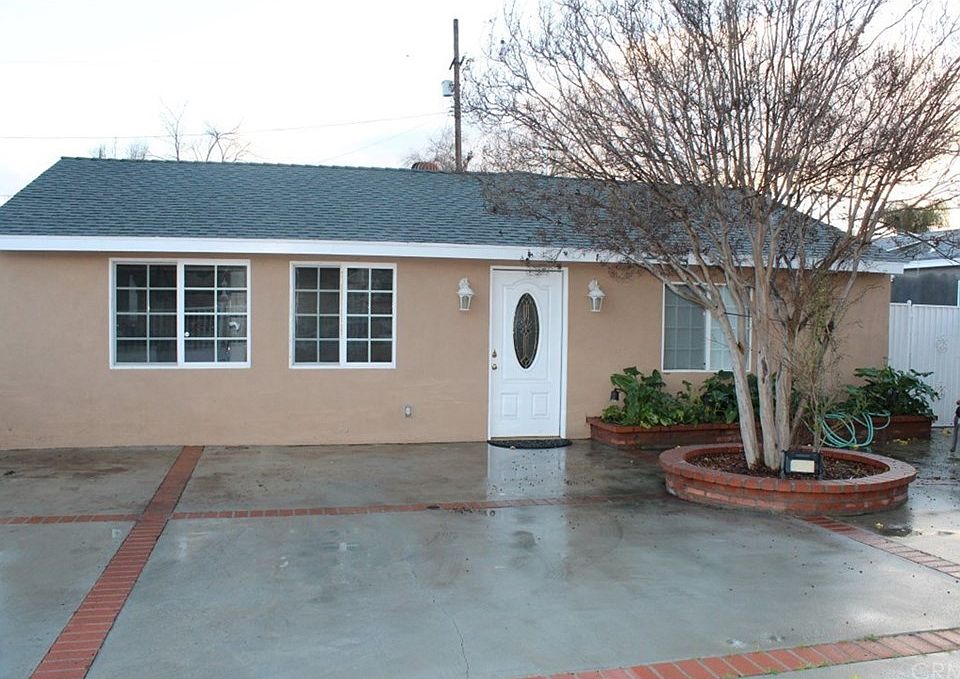 1st image of 22038 Valerio St