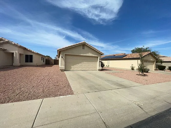 12220 W Rosewood Dr — Photo 3
