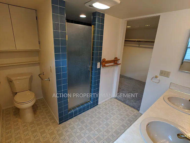 251 Old Schoolhouse Rd — Photo 24