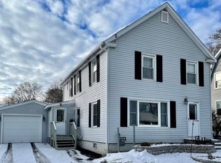 272 Pearl St, Bangor, ME 04401