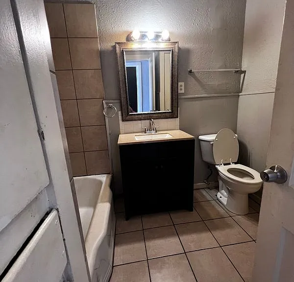 108 N Gordon Dr #A — Photo 7