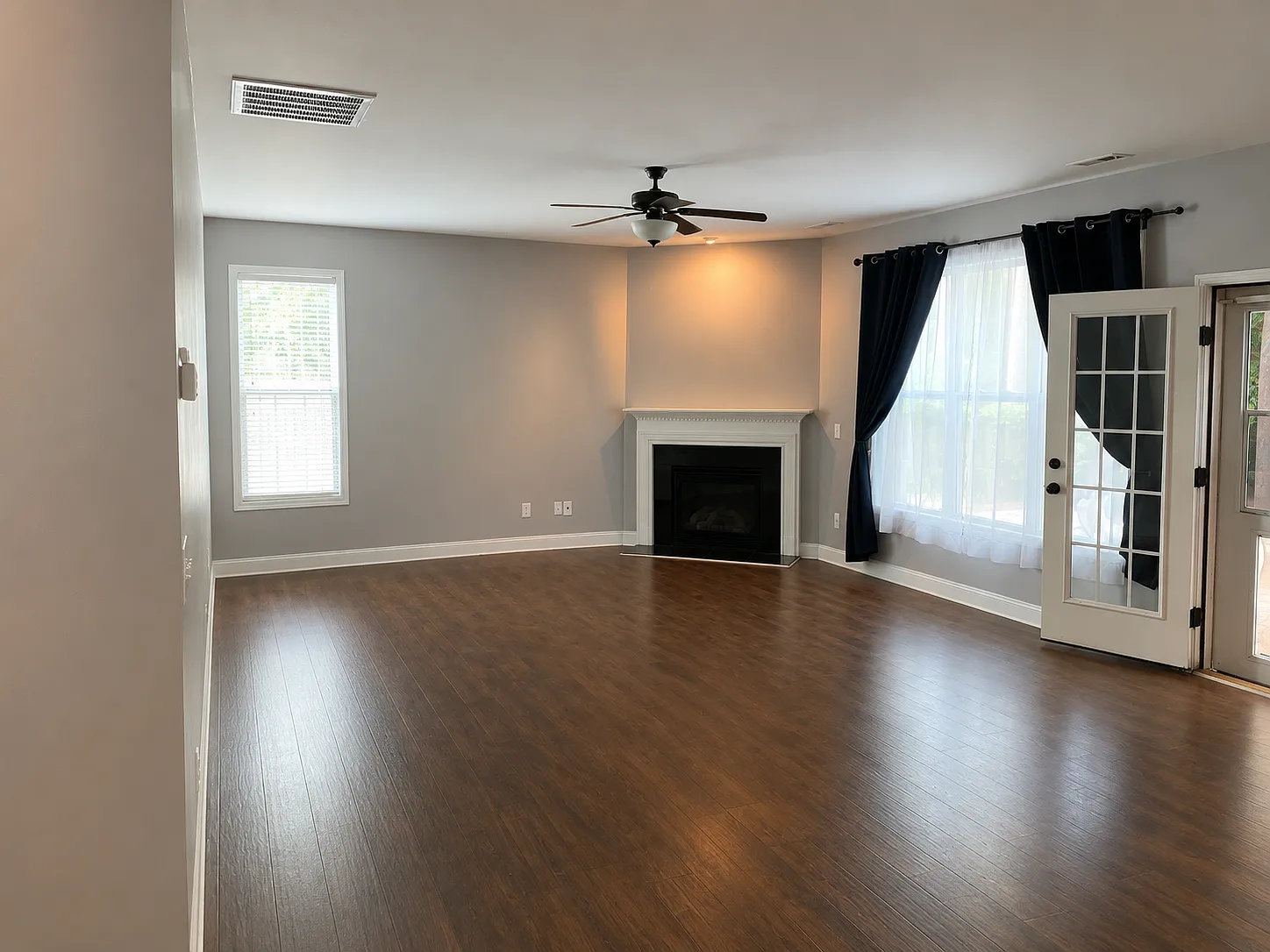 5 bed, 3166 sqft, $2,950 — Photo 3