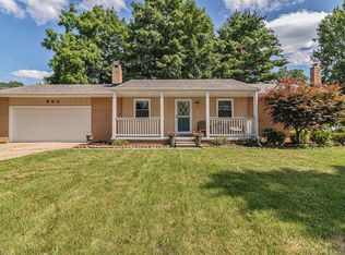 903 Brighton Lake Rd, Brighton, MI 48116