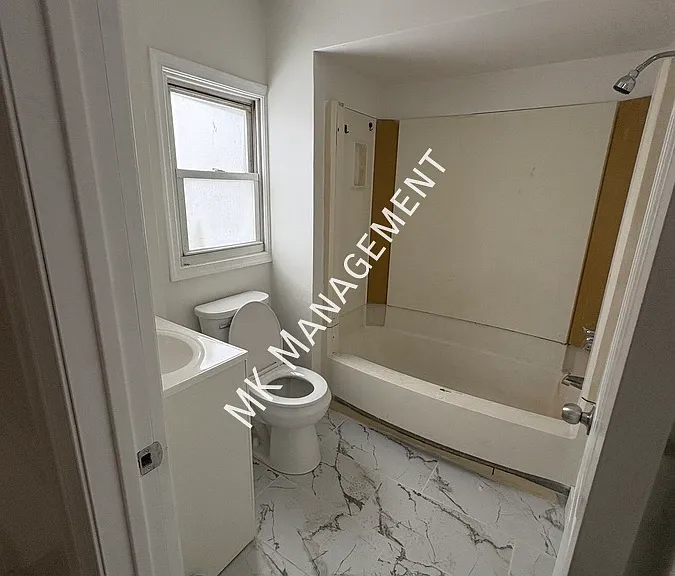 513 N Irving Ave — Photo 7