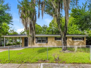 2122 Burpee Dr, Jacksonville, FL 32210